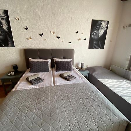 Lux Apartment Barbara โปเรช ภายนอก รูปภาพ
