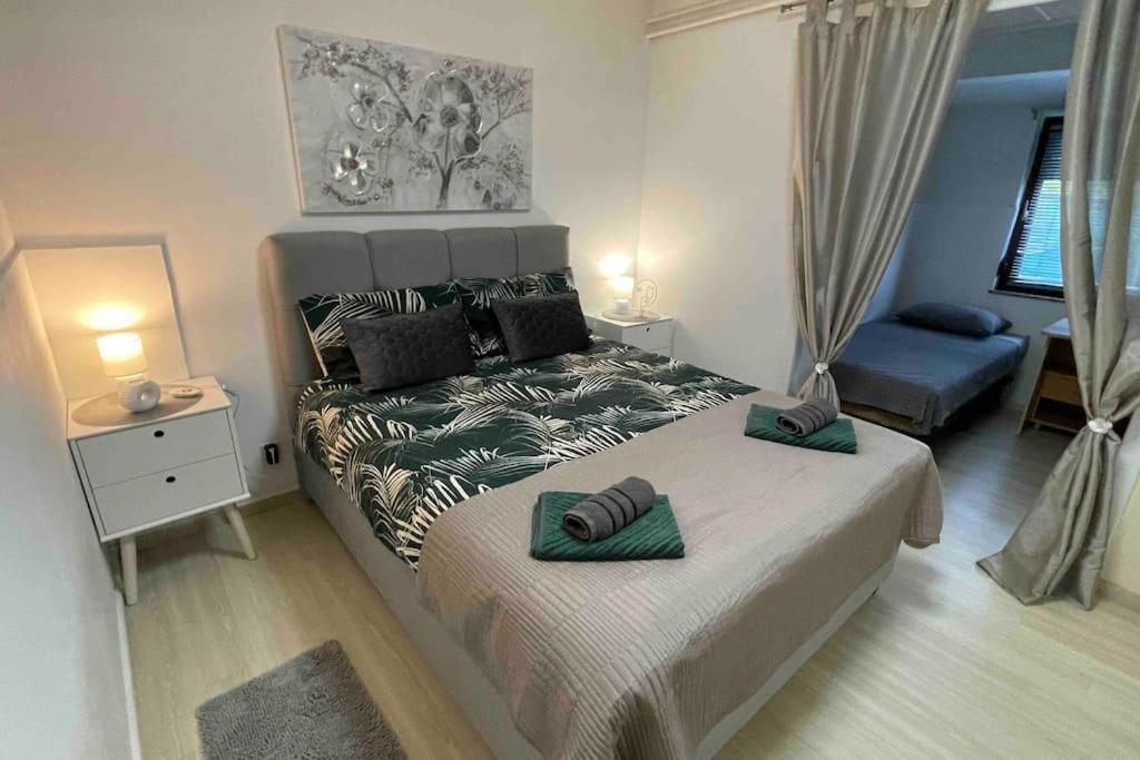 Lux Apartment Barbara โปเรช ภายนอก รูปภาพ