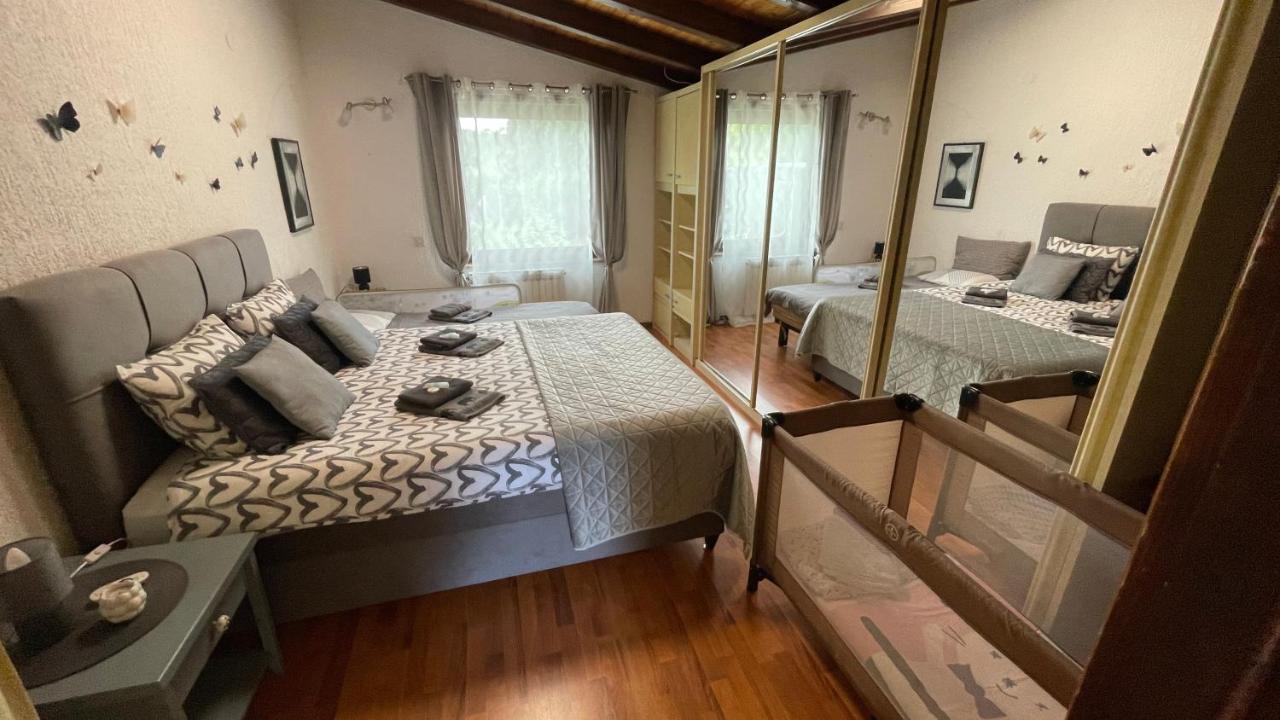 Lux Apartment Barbara โปเรช ภายนอก รูปภาพ