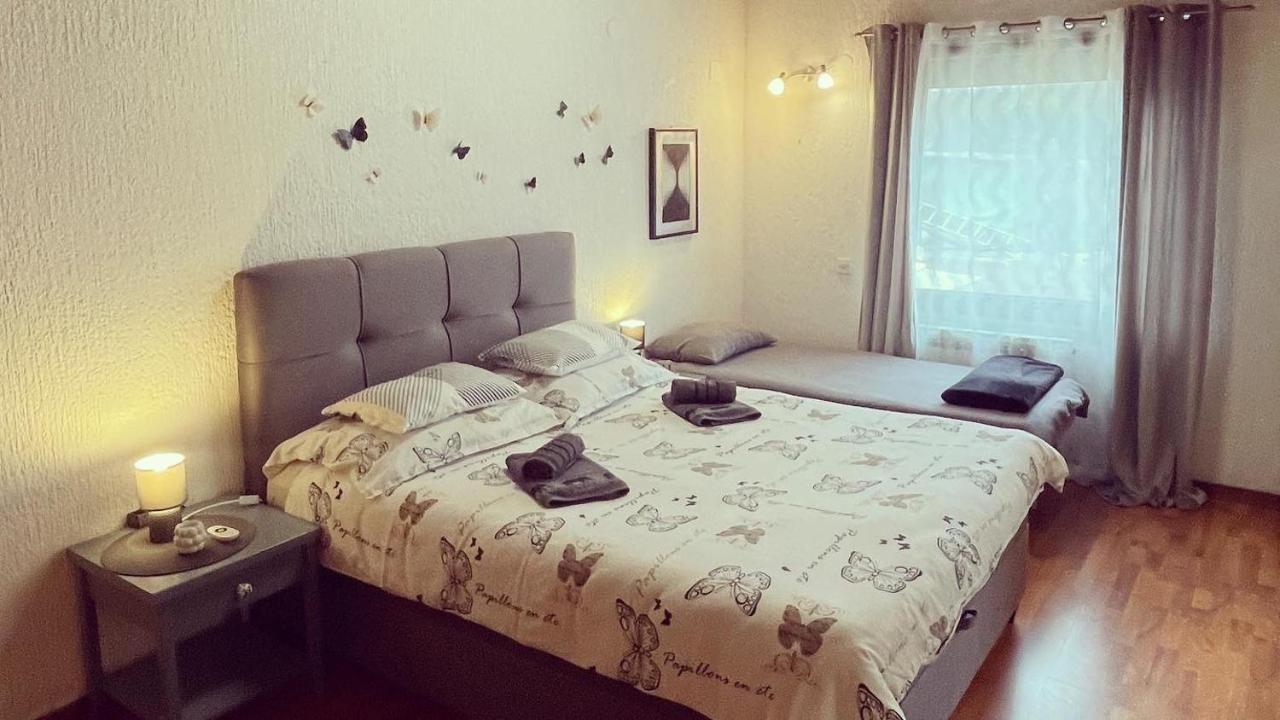 Lux Apartment Barbara โปเรช ภายนอก รูปภาพ